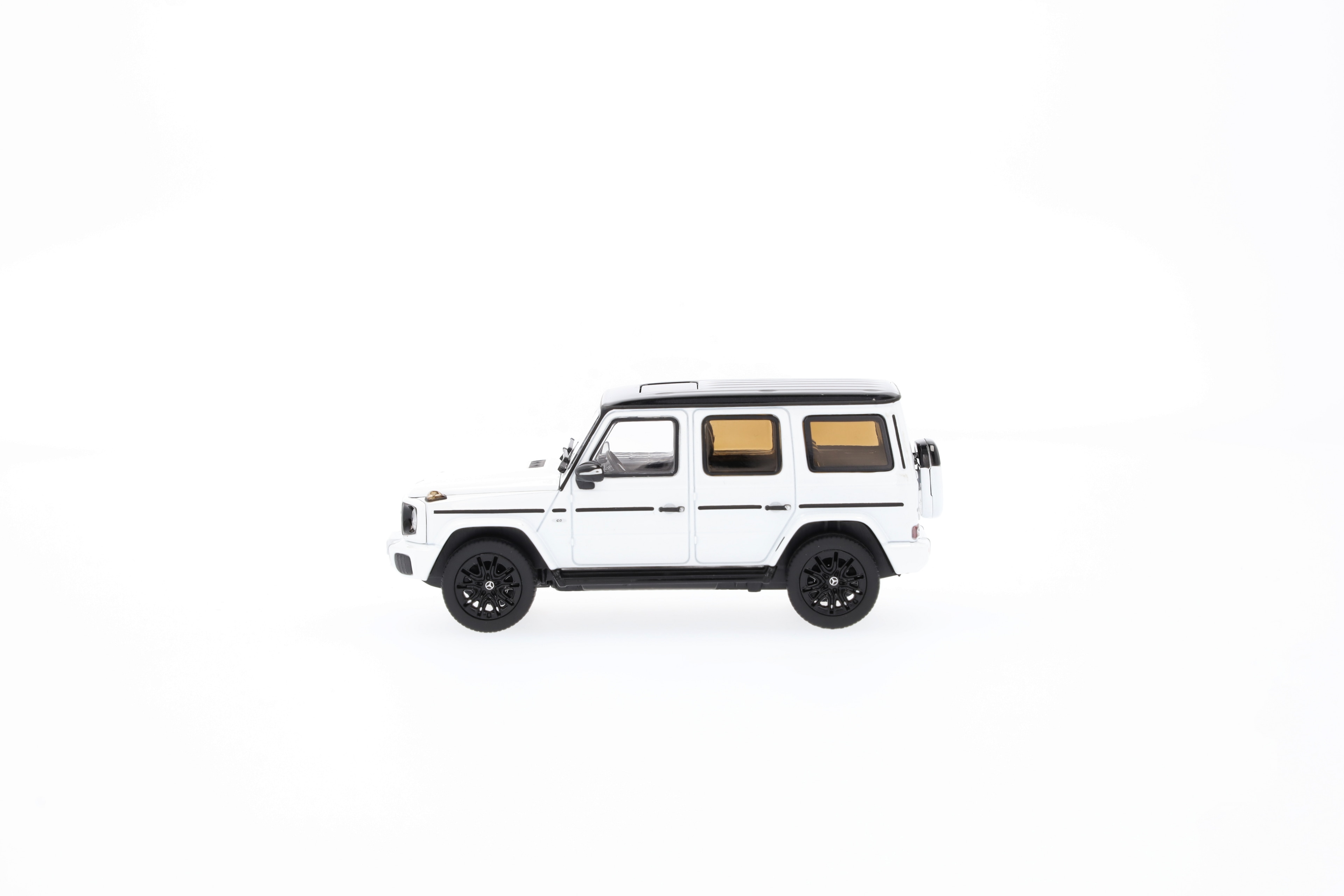 G 580 con tecnología EQ, Vehículo todoterreno, AMG Line, N465 - MANUFAKTUR blanco opalita bright, Norev, 1:43