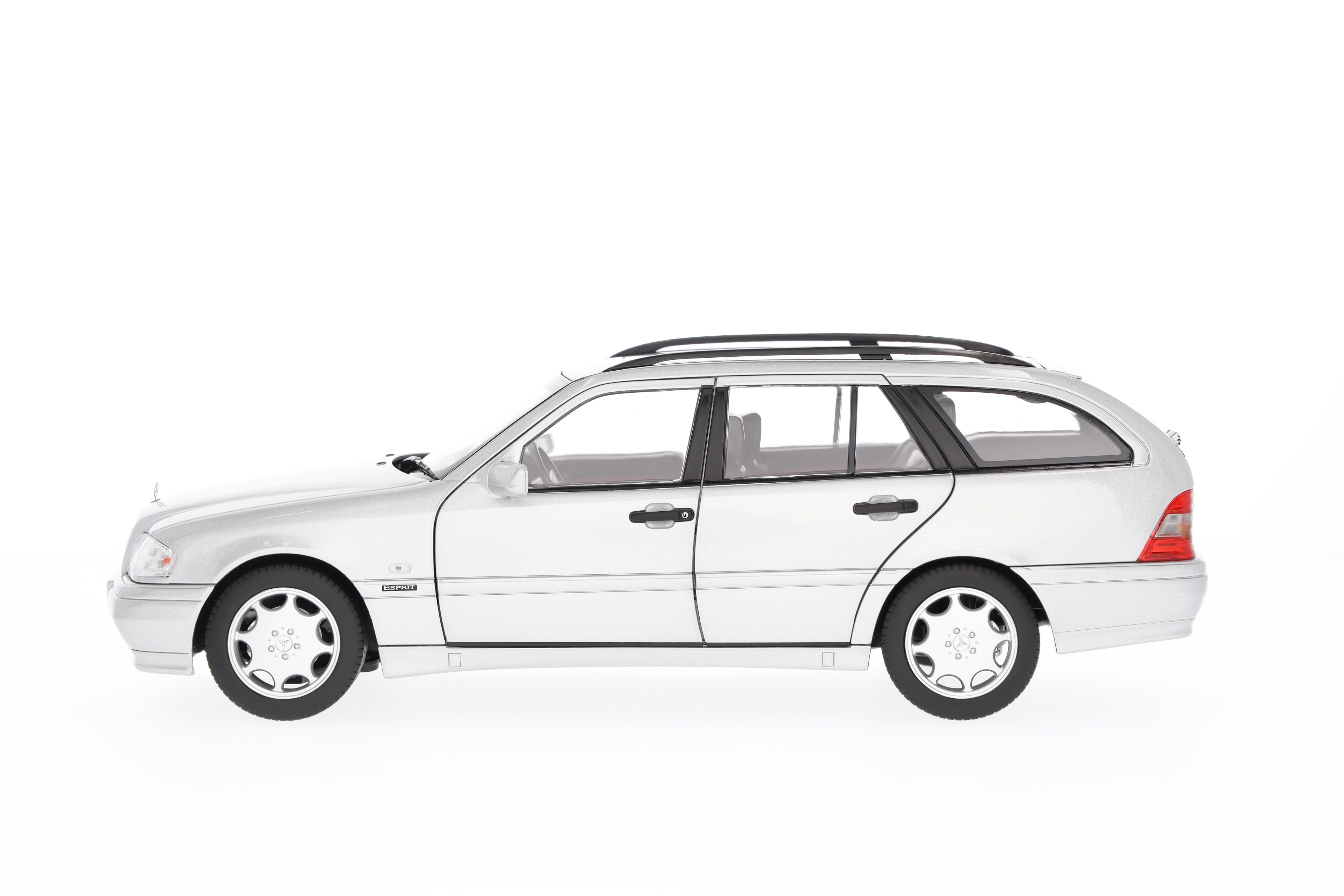 C 200 Estate S 202 (1997-2001) - plata brillante, Norev, 1:18