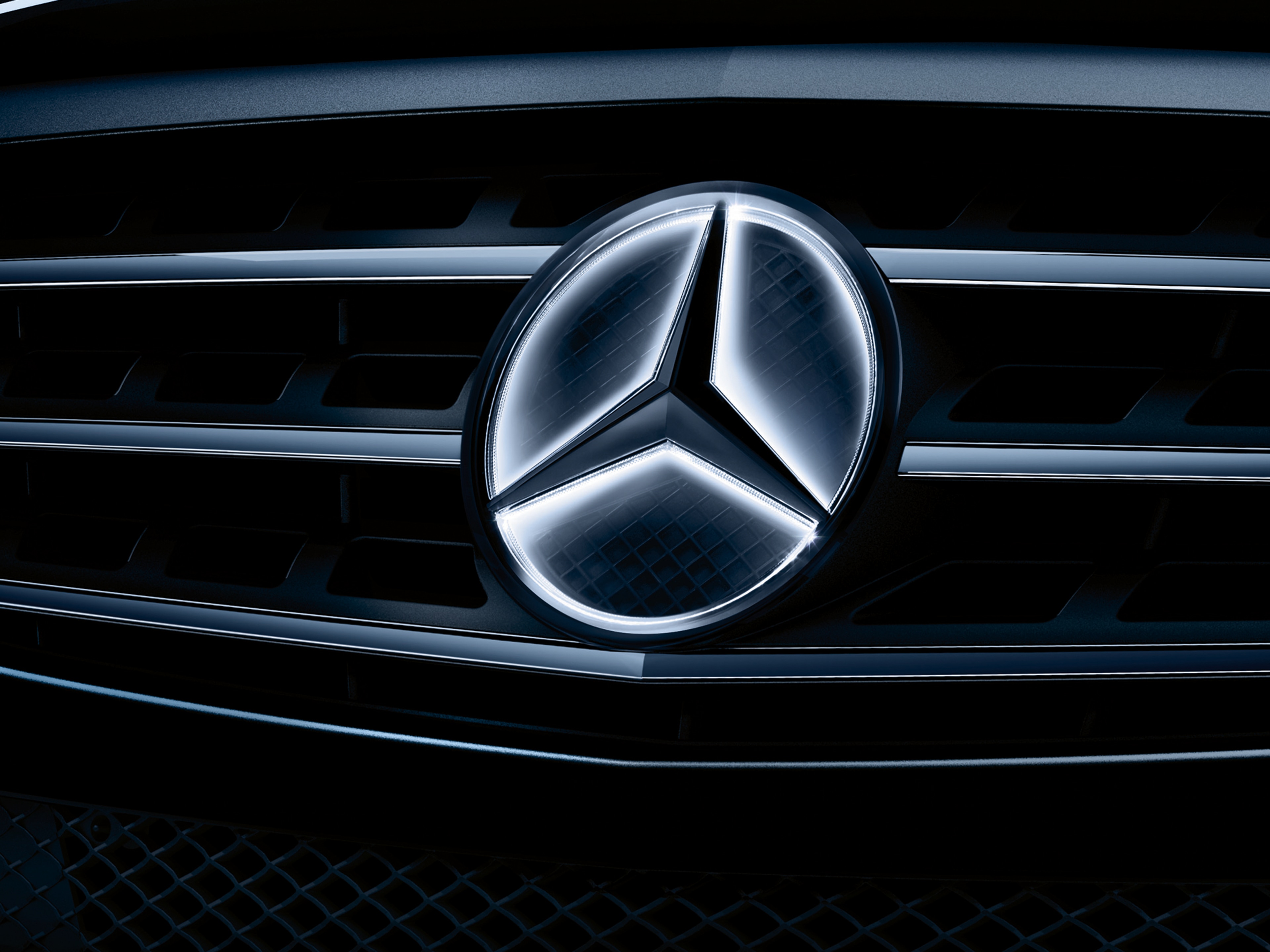 Estrella Mercedes iluminada, Elemento decorativo - Cromo, cromo