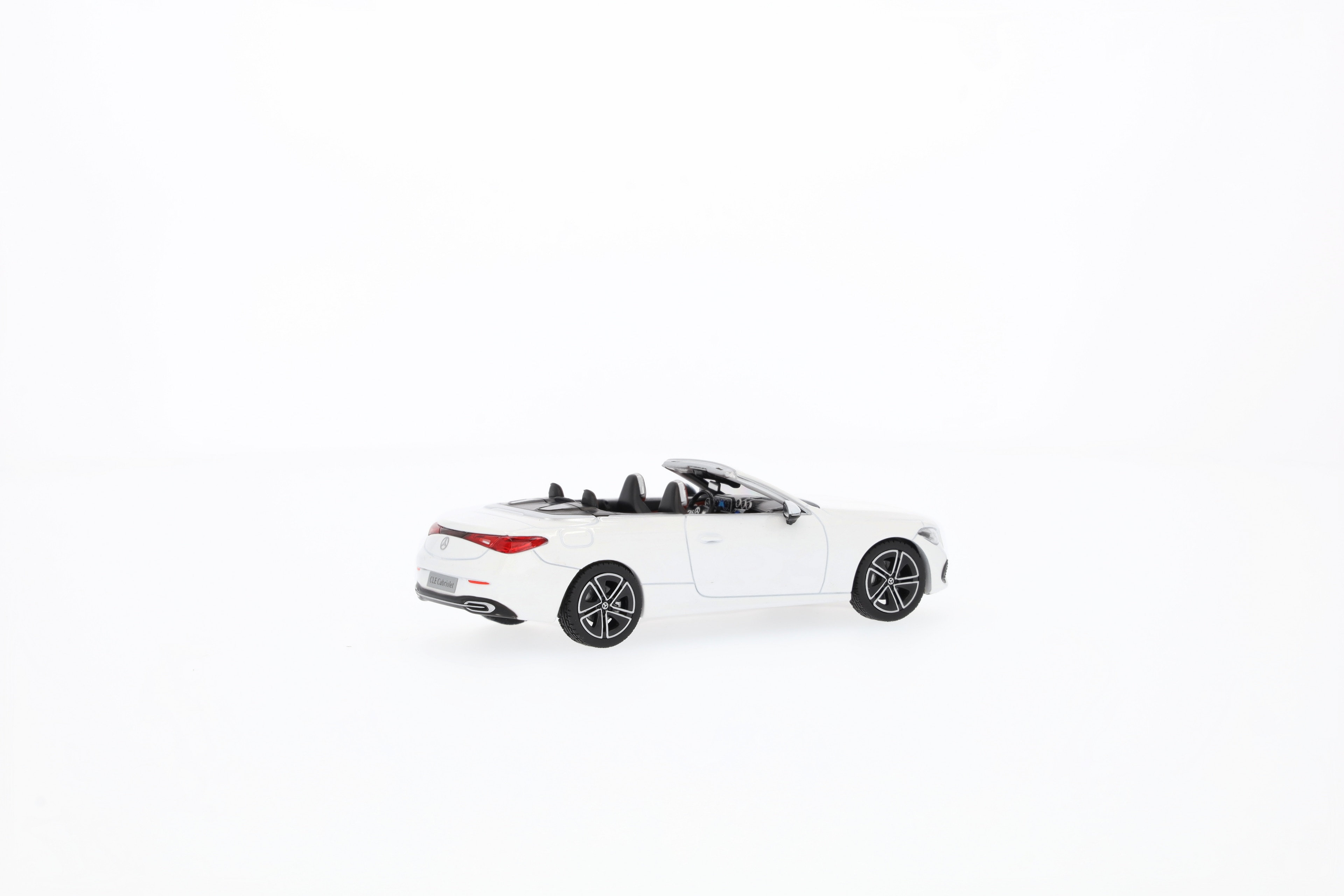 CLE cabrio, AVANTGARDE, A236 - MANUFAKTUR blanco opalita bright, Norev, 1:43