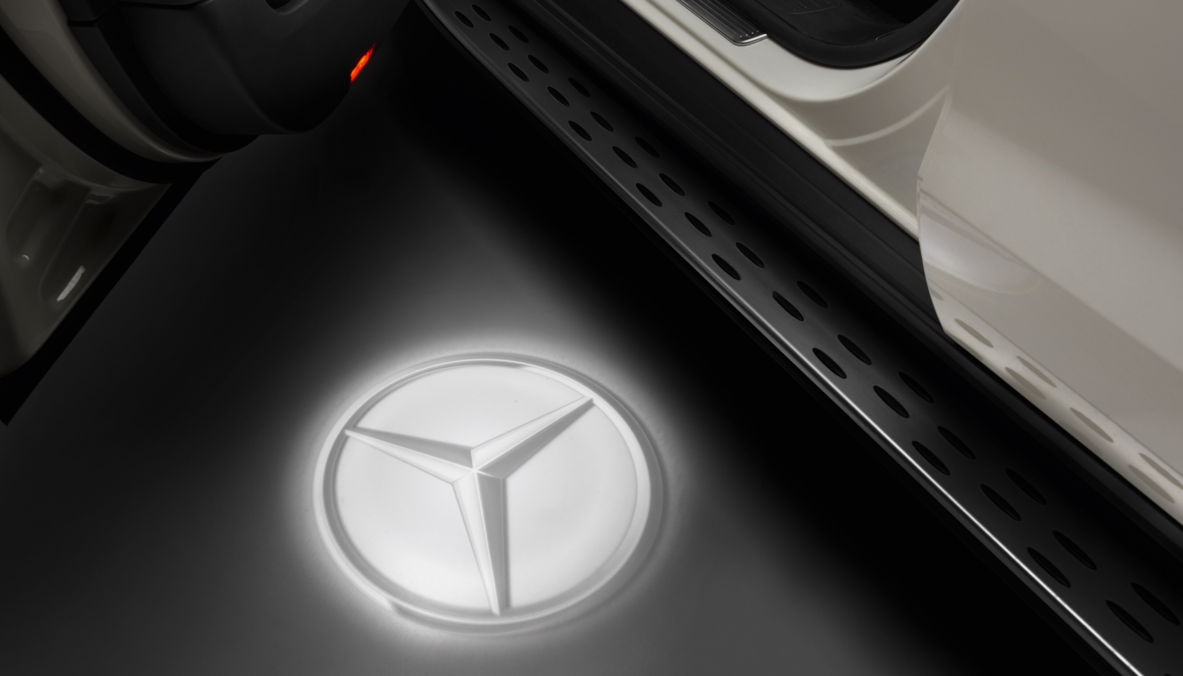 Proyector de logotipo LED, Estrella Mercedes - 1 kit