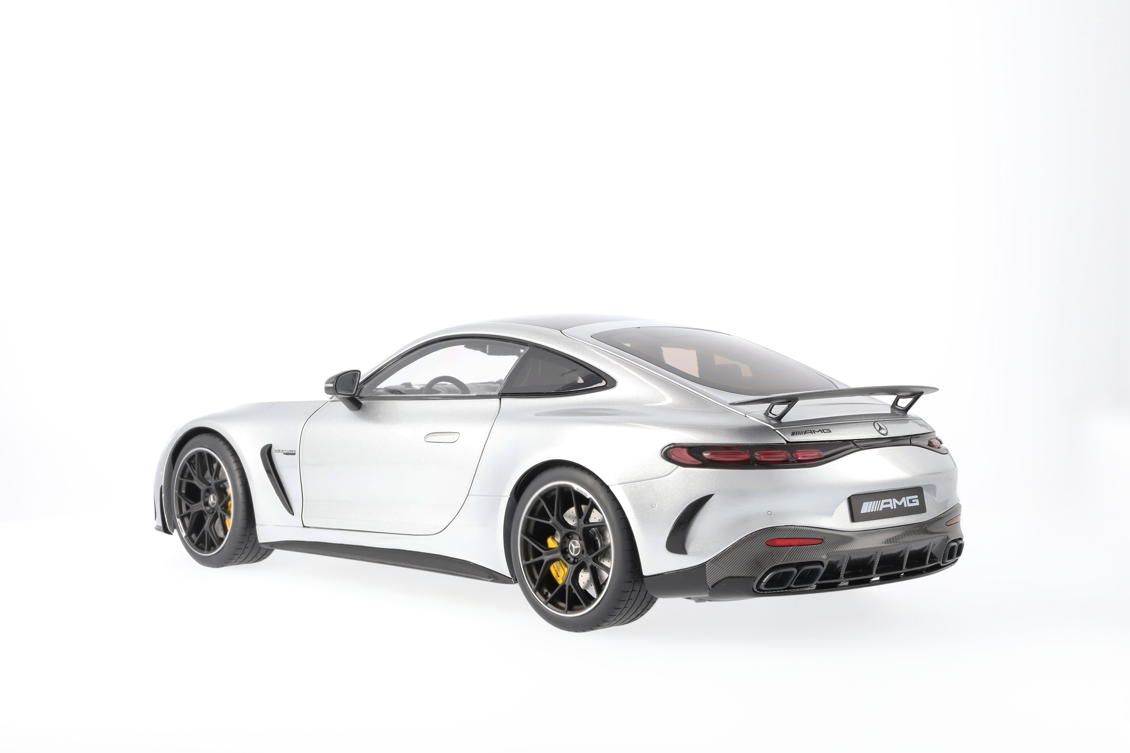 Mercedes-AMG GT 63 4MATIC+ - plata hightech, NZG, 1:12