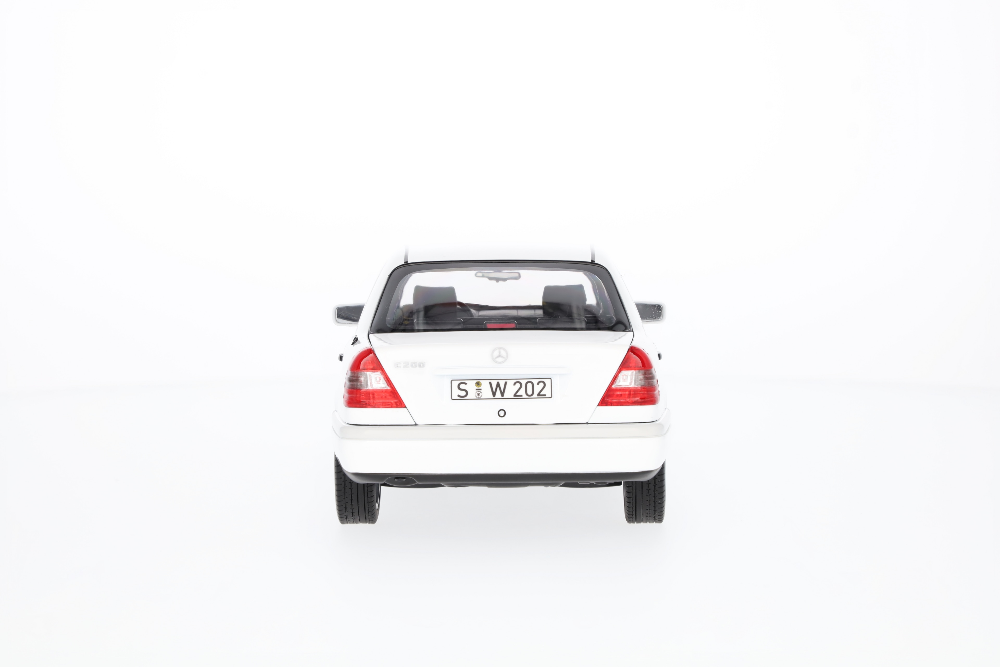 C 200 berlina W 202 (1993-1996) - blanco polar, Norev, 1:18