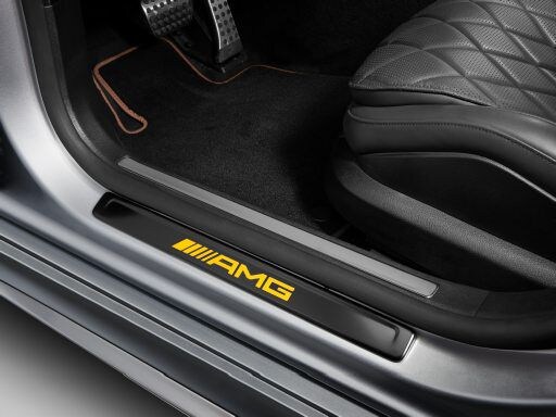Cubierta intercambiable para listón de umbral luminoso, AMG, delante, 2 unidades - Acero inoxidable, negro / amarillo