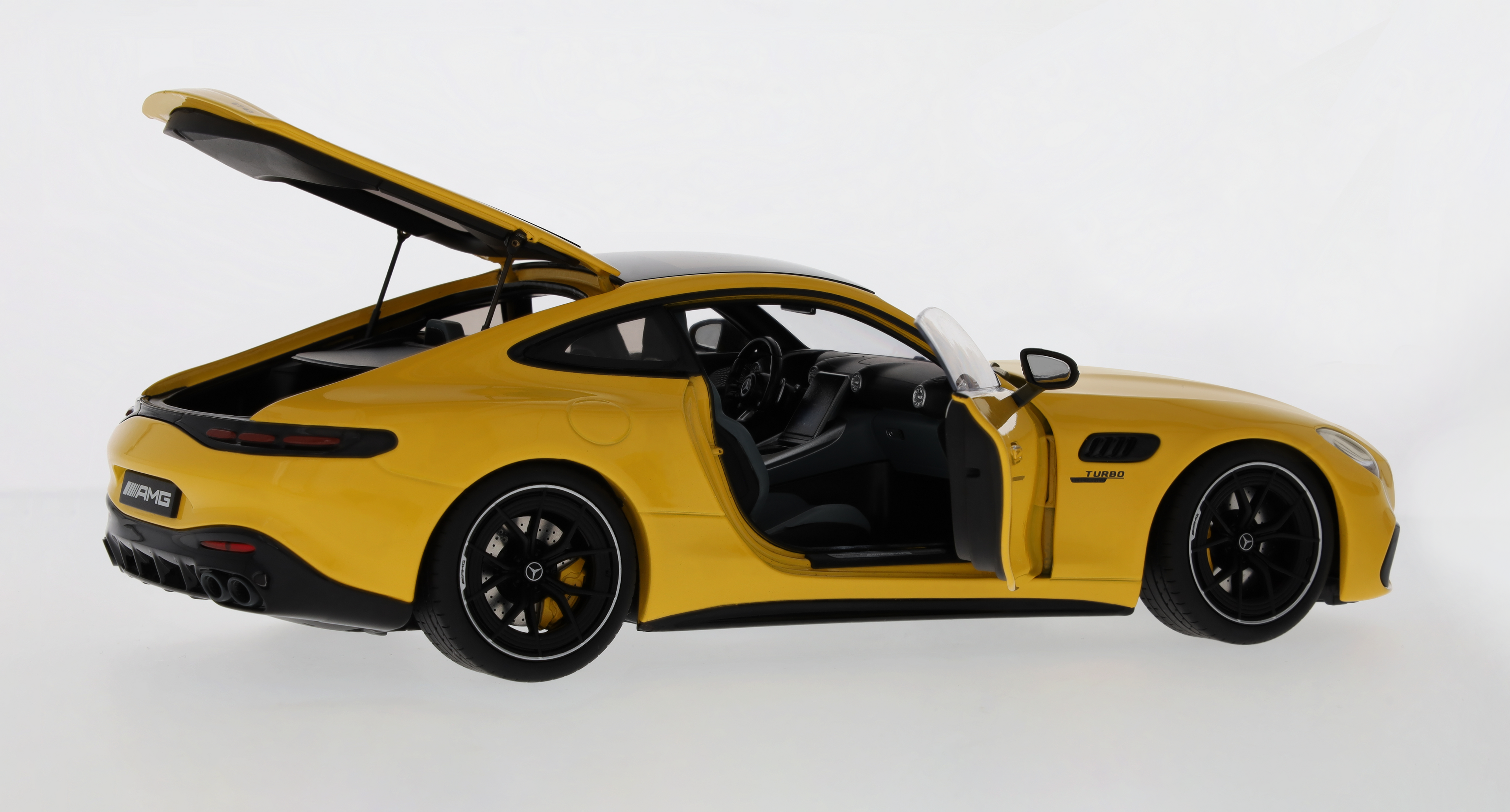 Mercedes-AMG GT 43 - amarillo sol, NZG, 1:18
