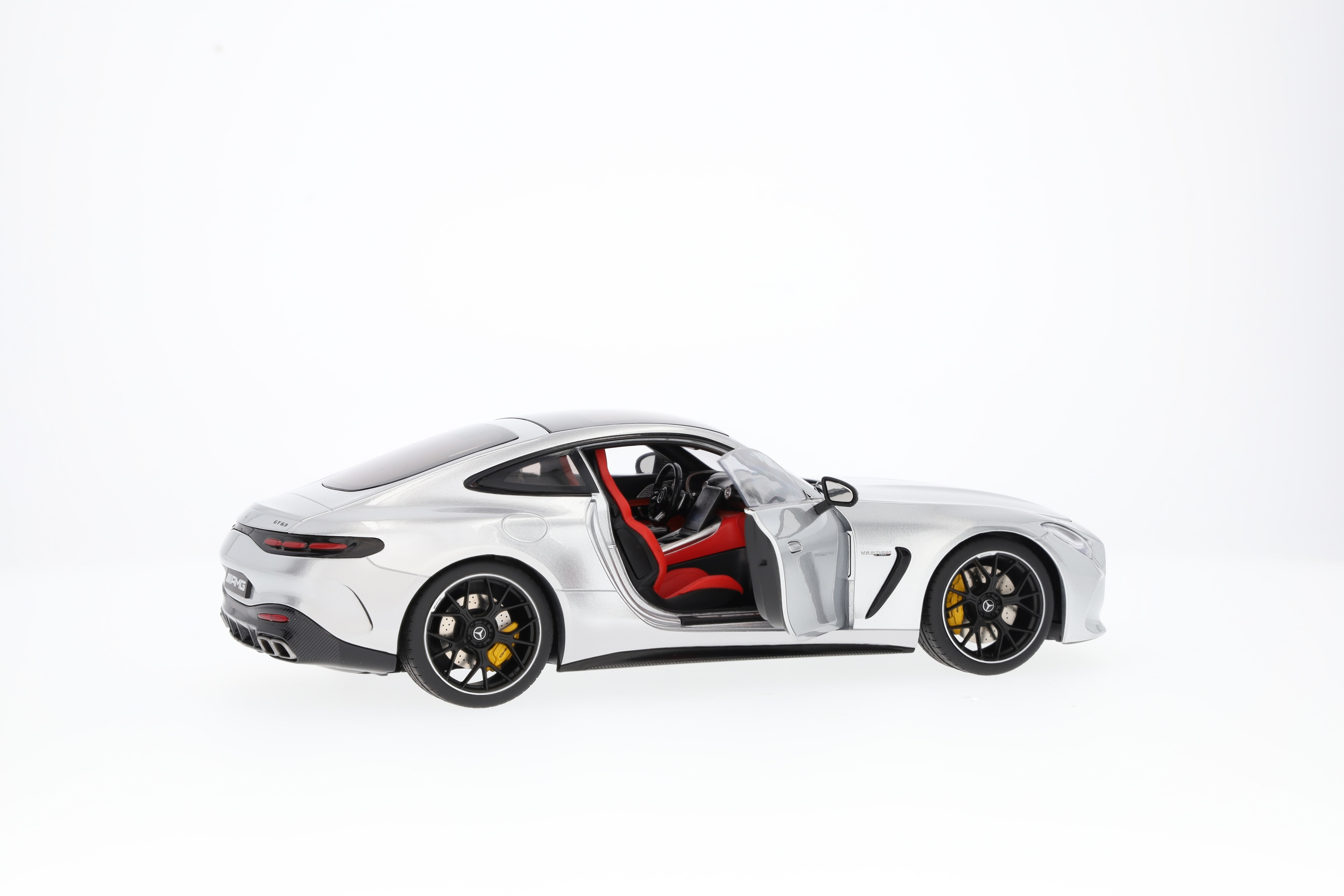 Mercedes-AMG GT 63, C192 - plata hightech, NZG, 1:18